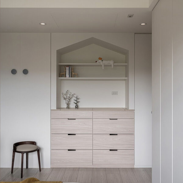 Thiết kế phòng ngủ đơn giản tiết kiệm