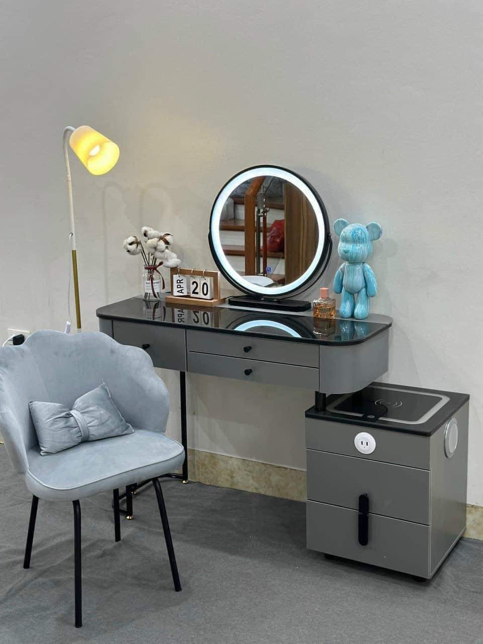 Bàn Trang Điểm Thông Minh Hiện Đại Màu Ghi Xám